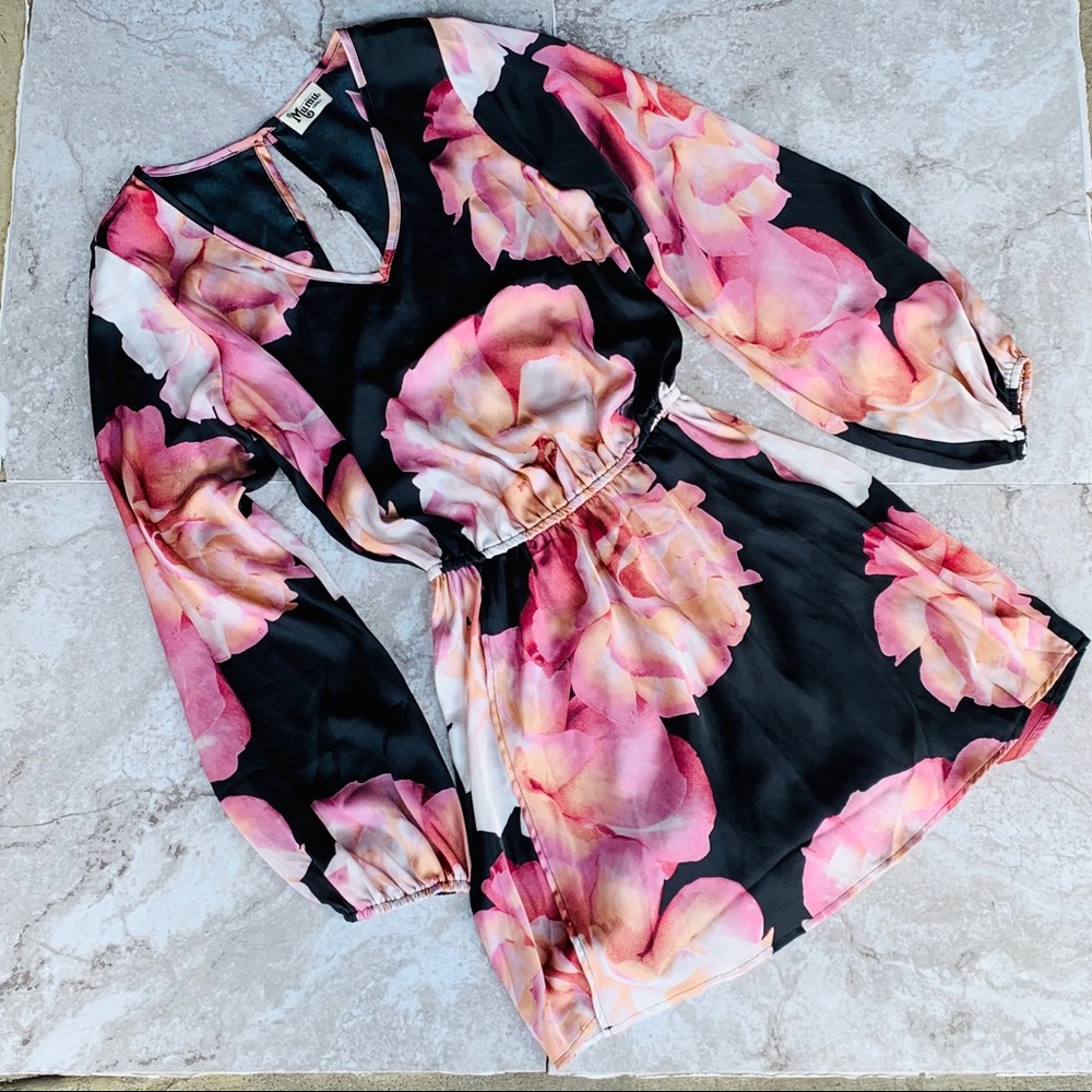 Show me your MUMU floral dress
